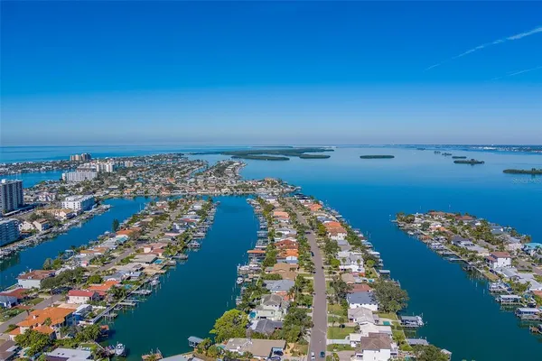 $2,349,900 | 207 Midway Island, Clearwater Beach, FL 33767