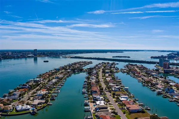 $2,349,900 | 207 Midway Island, Clearwater Beach, FL 33767