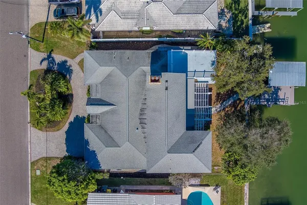 $2,349,900 | 207 Midway Island, Clearwater Beach, FL 33767