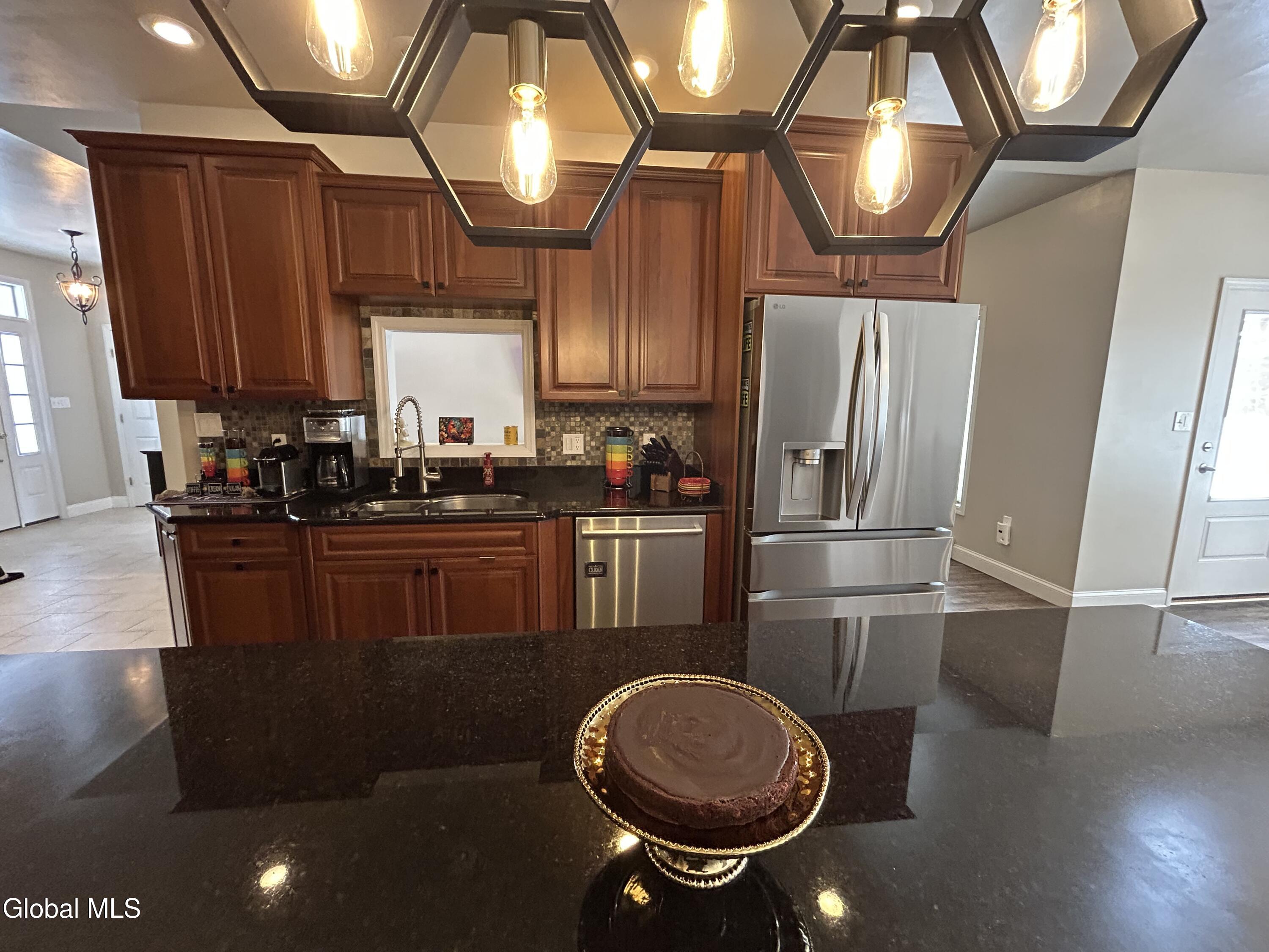 133 Prospect Avenue Plattsburgh, NY 12901 - Photo 40 of 97 IMG_0411