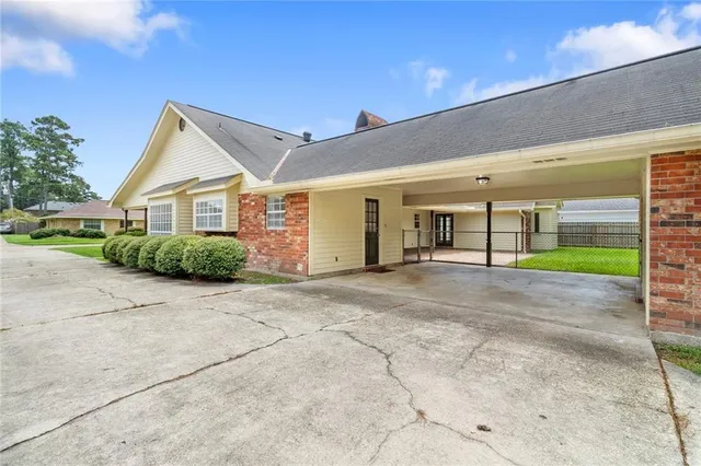 $330,000 | 1108 Rue De La Paix, Hammond, LA 70403