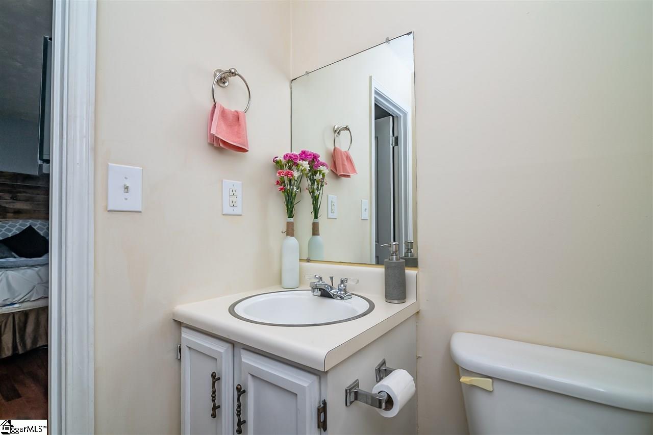 715 Bridwell Road Travelers Rest, SC 29690 - Photo 14 of 27 Gallery Image 14