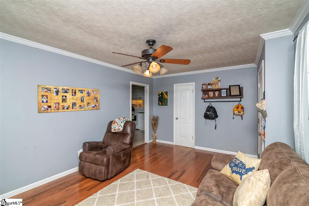 715 Bridwell Road Travelers Rest, SC 29690 - Photo 4 of 27 Gallery Image 4