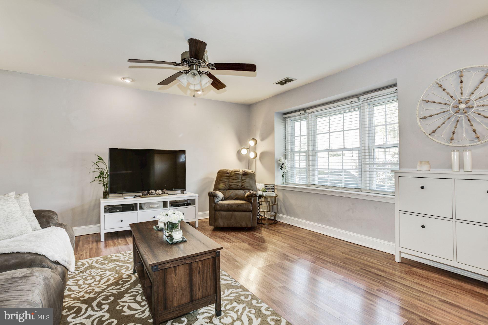 9075 North Laurel Road, Unit F Laurel, MD 20723 - Photo 4 of 24 Living Room