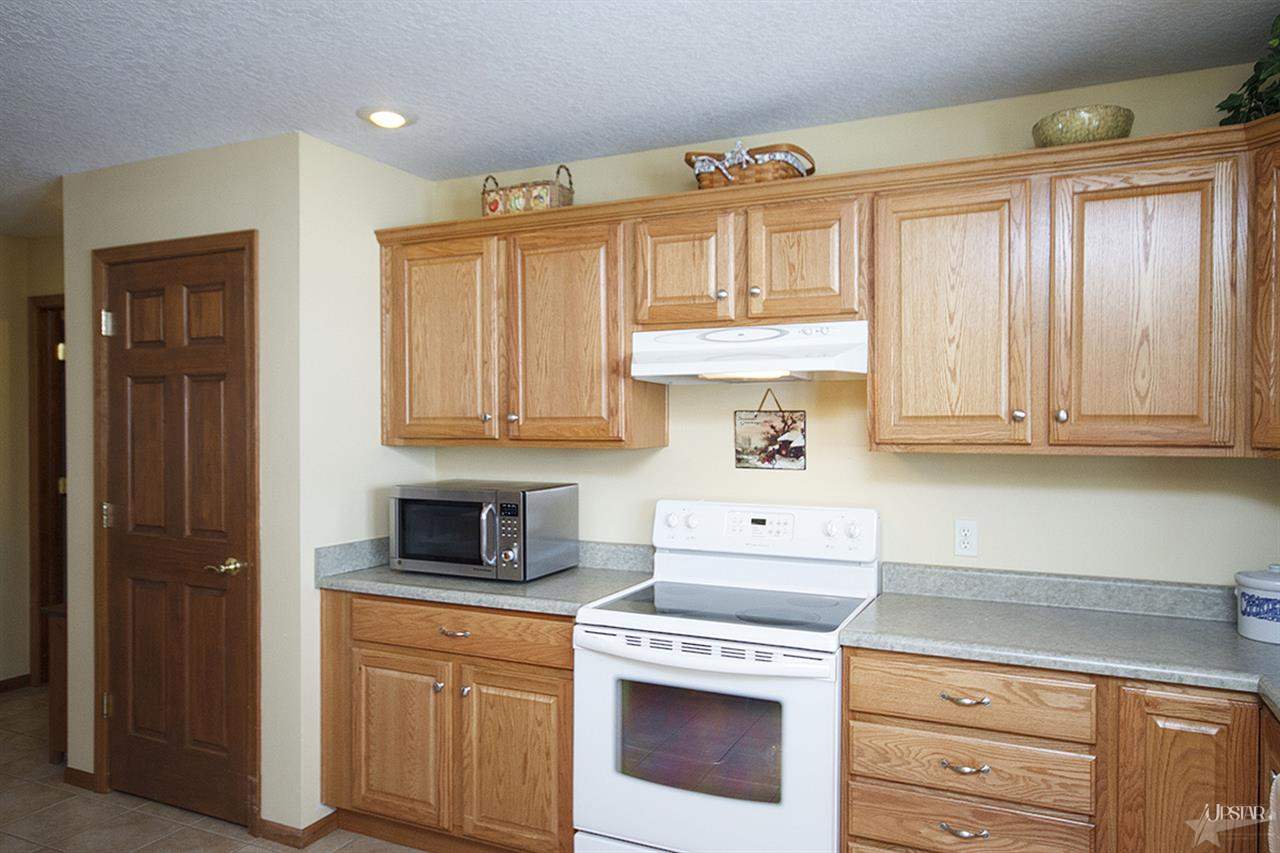 16520 Madden Road Churubusco, IN 46723 - Photo 11 of 30 Gallery Image 11