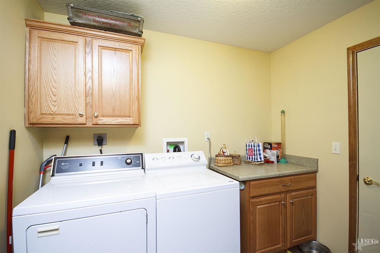 16520 Madden Road Churubusco, IN 46723 - Photo 13 of 30 Gallery Image 13