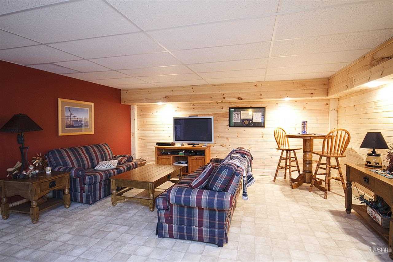 16520 Madden Road Churubusco, IN 46723 - Photo 3 of 30 Gallery Image 3