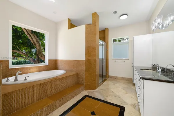 $4,995,000 | 6200 Southwest 130th Terrace, Pinecrest, FL 33156