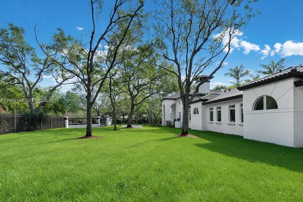 $4,995,000 | 6200 Southwest 130th Terrace, Pinecrest, FL 33156