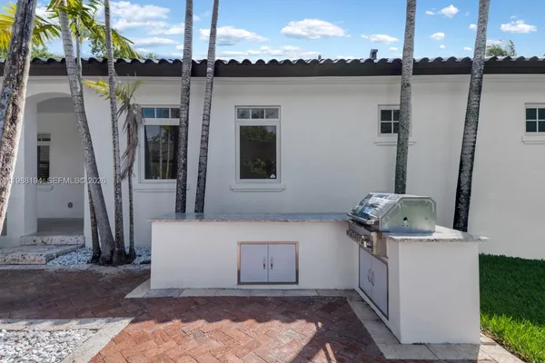 $4,995,000 | 6200 Southwest 130th Terrace, Pinecrest, FL 33156