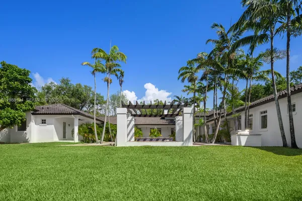 $4,995,000 | 6200 Southwest 130th Terrace, Pinecrest, FL 33156