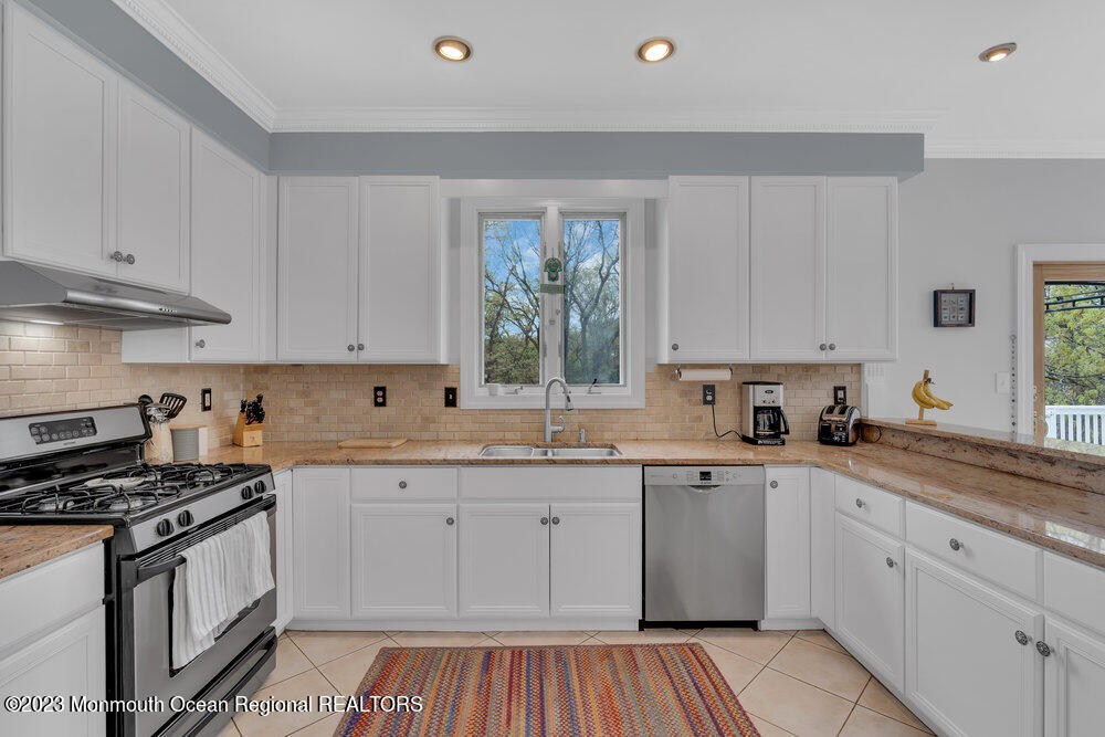 1359 Winter View Road Manasquan, NJ 08736 - Photo 17 of 49 021_dsc02579