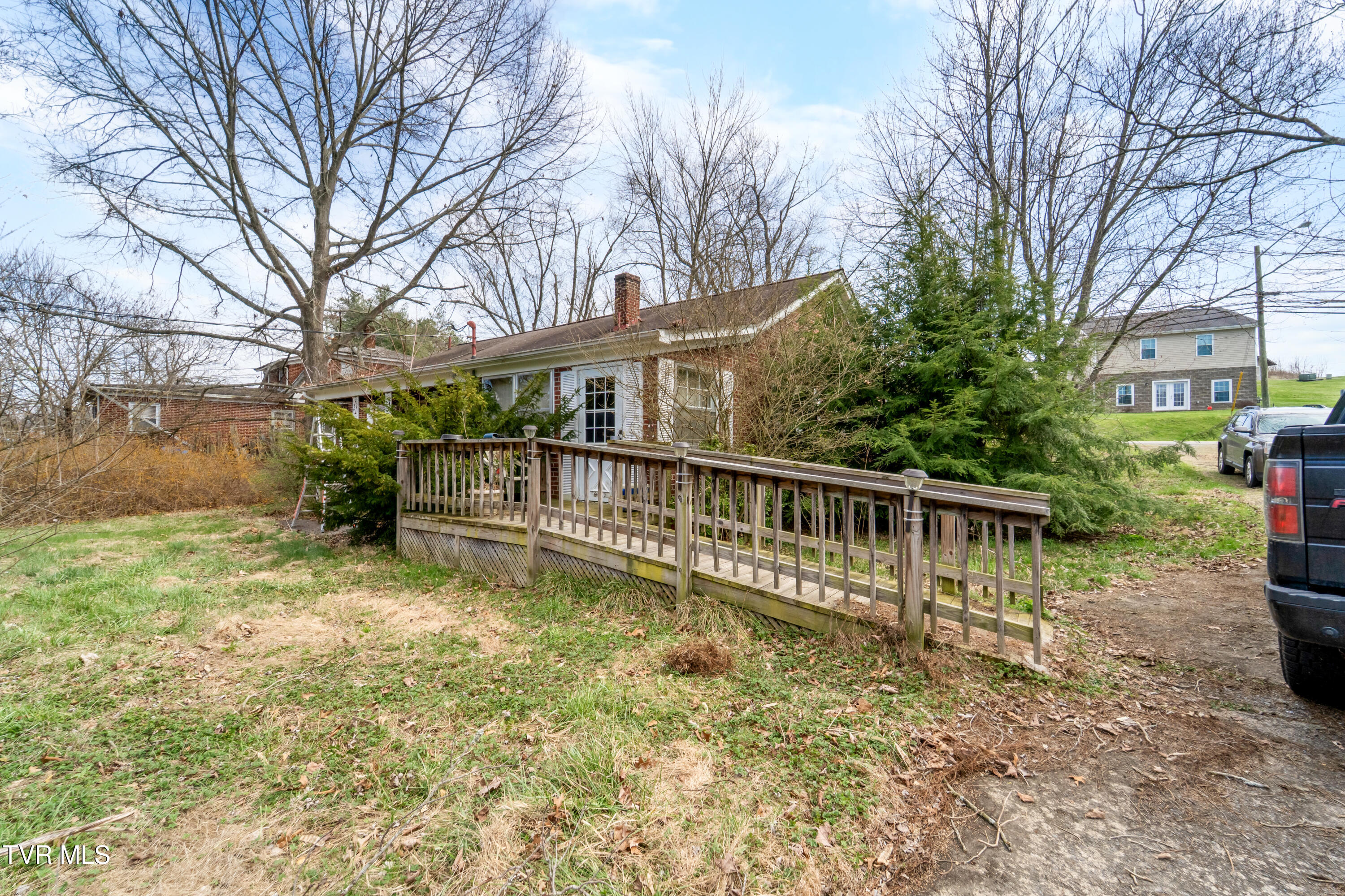510 West Glade Street Glade Spring, VA 24340 - Photo 15 of 20 DSC06959