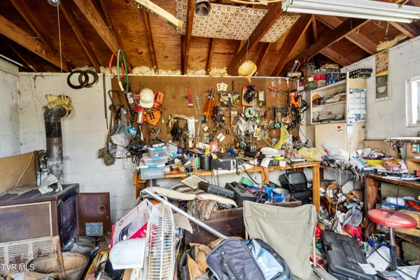 $209,000 | 510 West Glade Street, Glade Spring, VA 24340