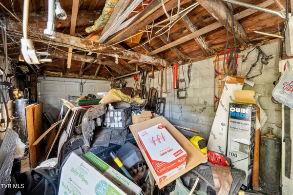 $209,000 | 510 West Glade Street, Glade Spring, VA 24340