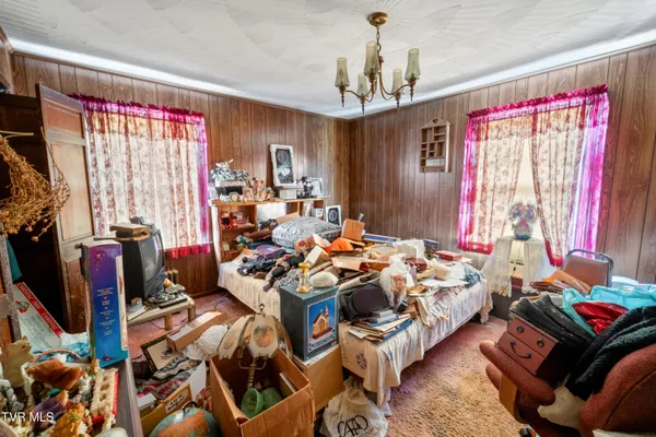 $209,000 | 510 West Glade Street, Glade Spring, VA 24340