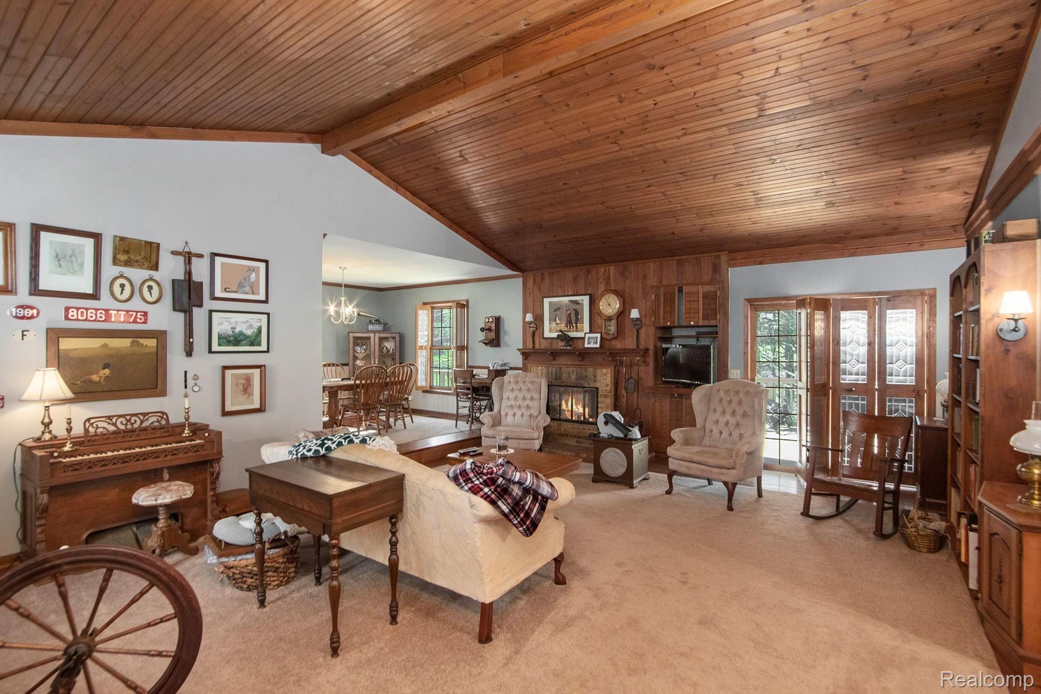 2111 King Road Lapeer, MI 48446 - Photo 9 of 45 BPG_1410.jpg