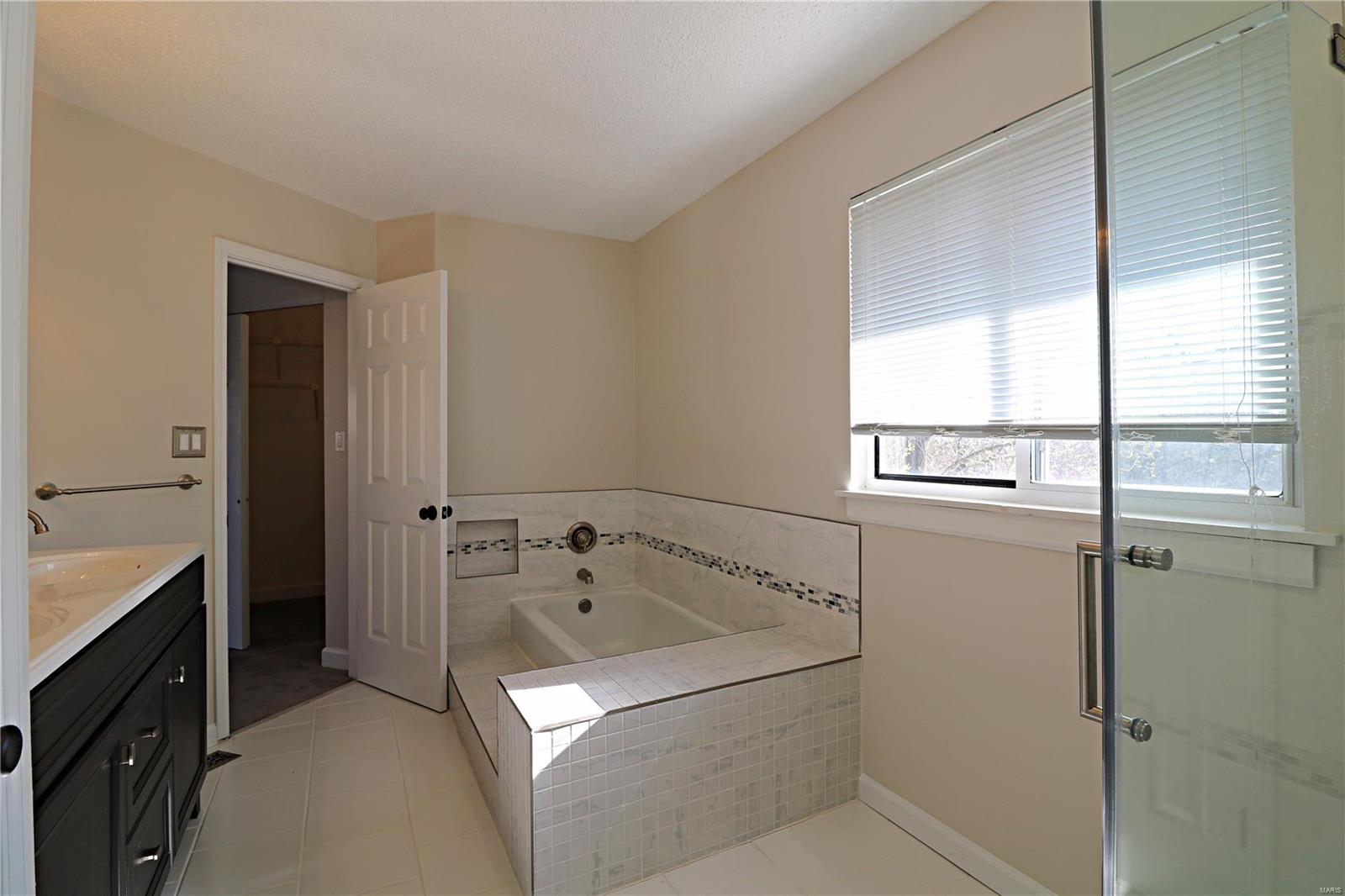 3016 Olde Post Road St. Louis, MO 63129 - Photo 29 of 63 Gallery Image 29