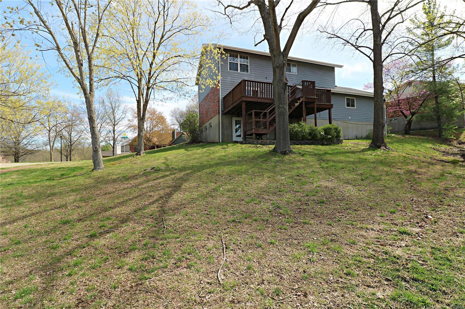 3016 Olde Post Road St. Louis, MO 63129 - Photo 4 of 63 Gallery Image 4