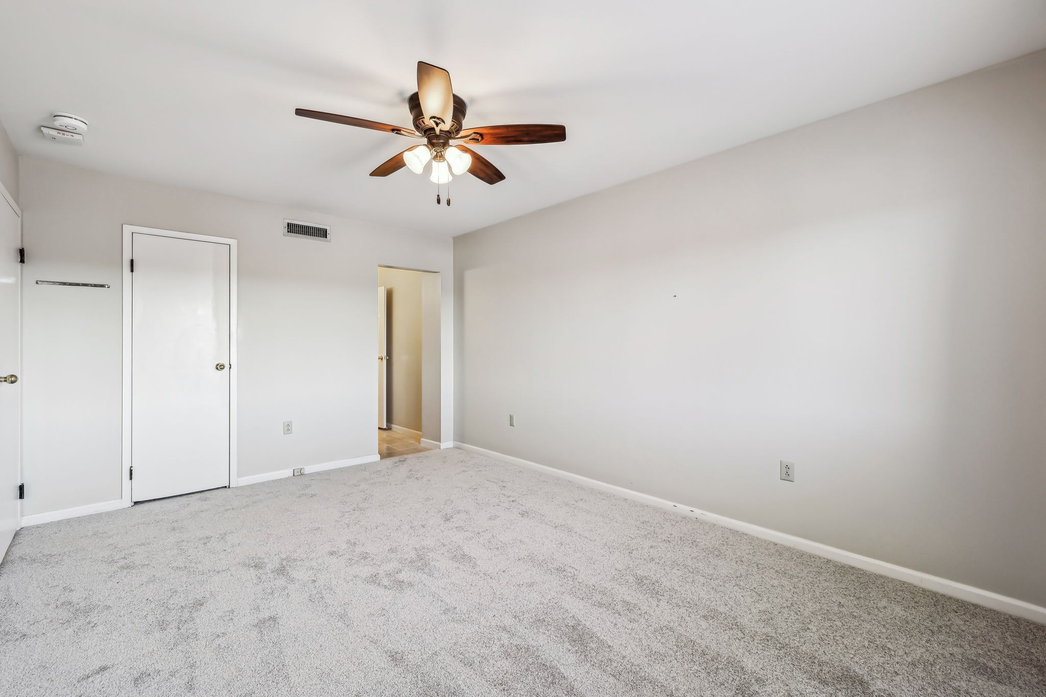 200 Sanders Ferry Road, Unit 2503 Hendersonville, TN 37075 - Photo 16 of 29 a view of an empty room