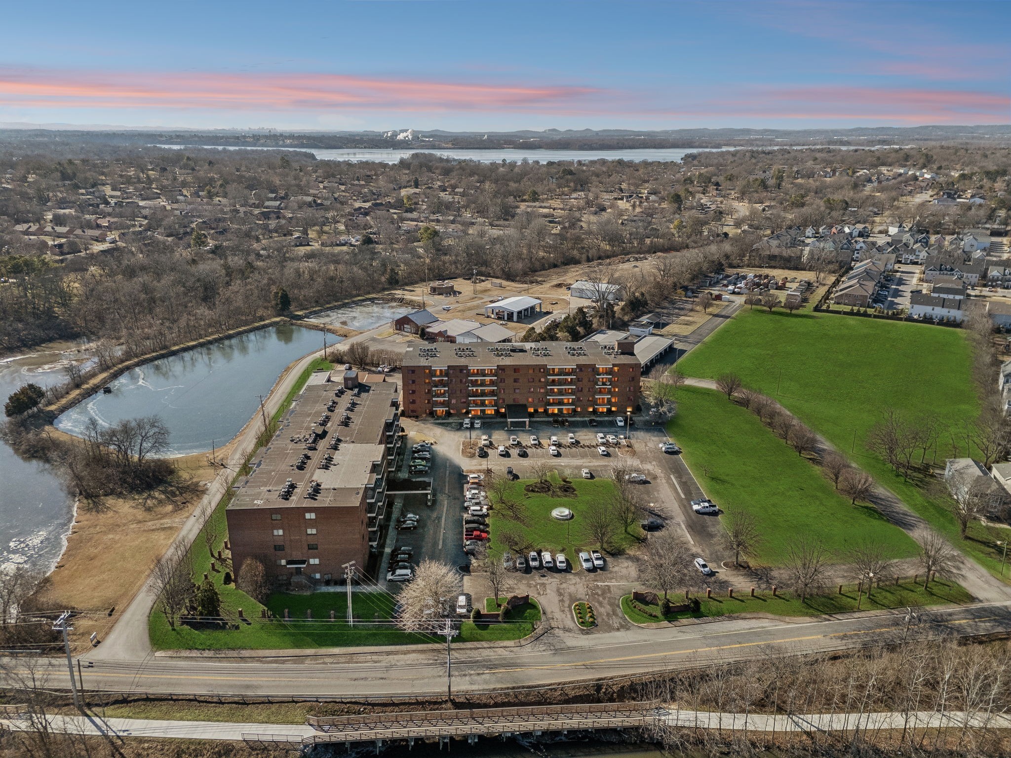 200 Sanders Ferry Road, Unit 2503 Hendersonville, TN 37075 - Photo 28 of 29 an aerial view of a city
