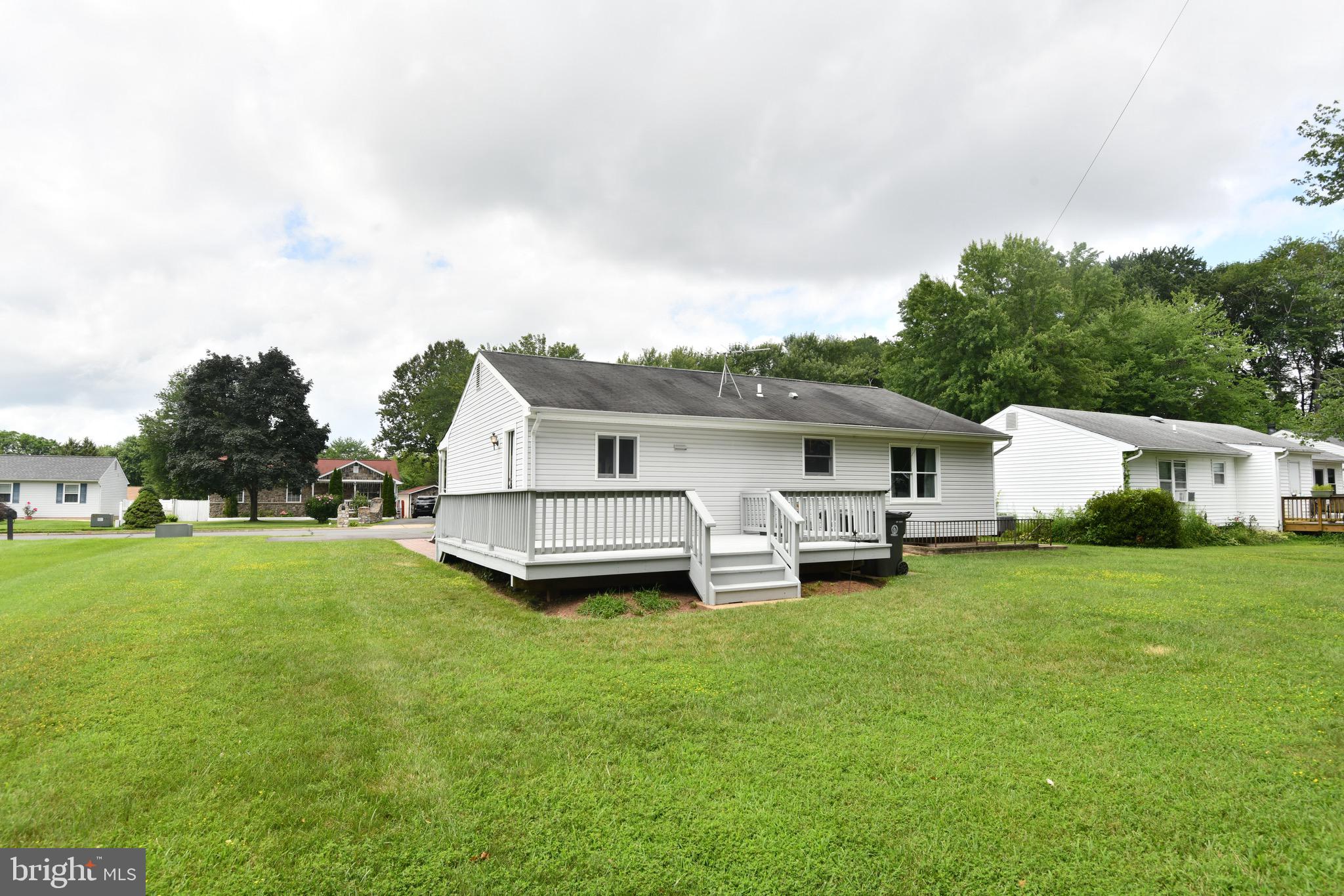 10291 Abbott Road Manassas, VA 20110 - Photo 21 of 26 Rear of Home