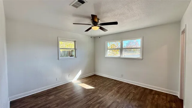 $2,225 | 104 Fairlane Drive, Round Rock, TX 78664