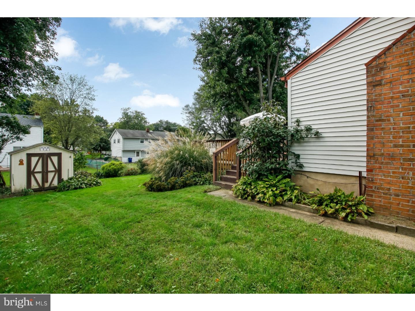 121 Champlain Road Evesham, NJ 08053 - Photo 4 of 12 Gallery Image 4