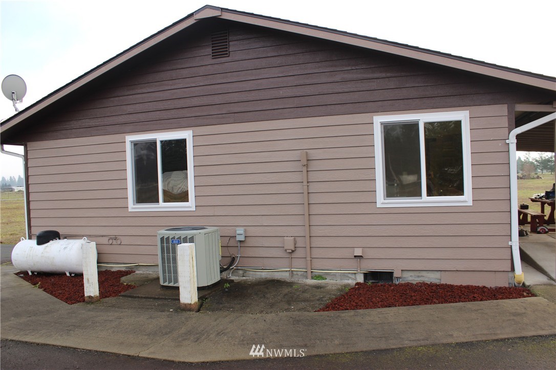 18007 Wakly Lane Southwest Rochester, WA 98579 - Photo 6 of 18