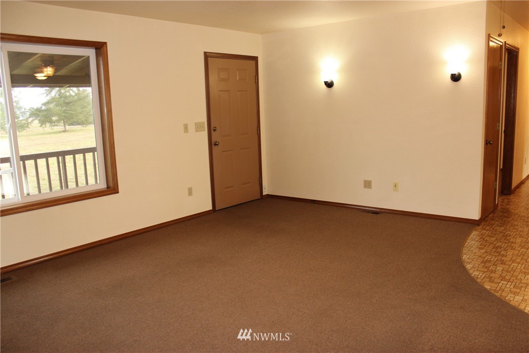 18007 Wakly Lane Southwest Rochester, WA 98579 - Photo 10 of 18