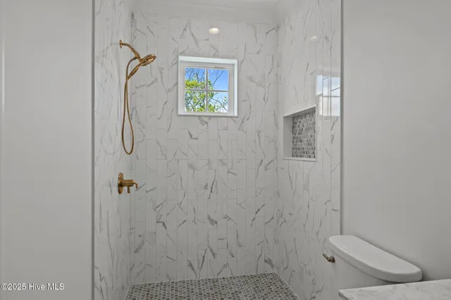 $1,295,000 | 325 Anson Road, Beaufort, NC 28516