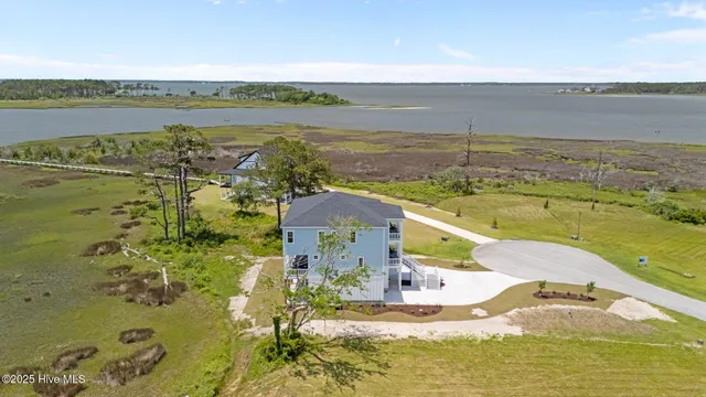 $1,295,000 | 325 Anson Road, Beaufort, NC 28516