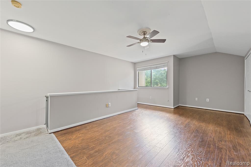 586 Ashley Circle Rochester Hills, MI 48307 - Photo 21 of 35
