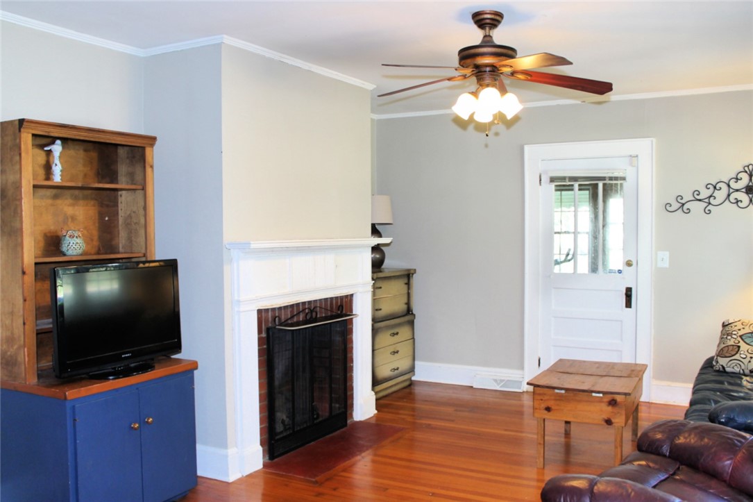 228 Cedar Lane Road Westminster, SC 29693 - Photo 23 of 43 Continue through the dining room into the large li