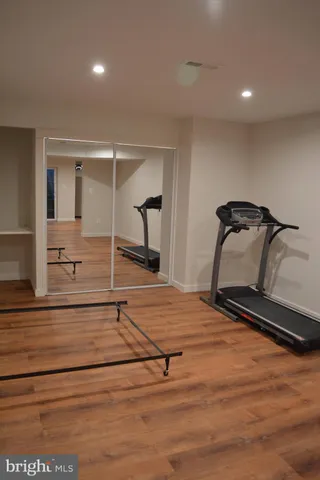 $1,350 | 17000 Charlesbourg Place, Round Hill, VA 20141