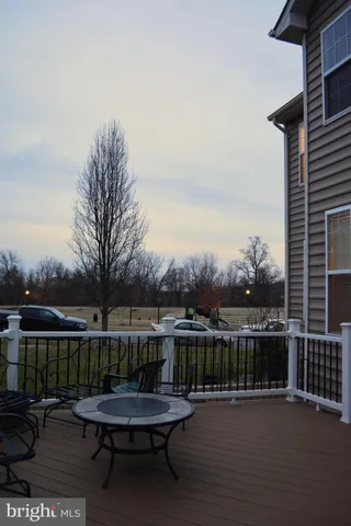 $1,350 | 17000 Charlesbourg Place, Round Hill, VA 20141