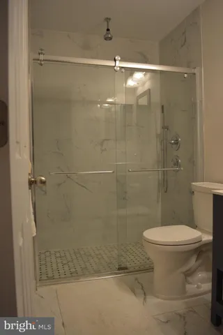 $1,350 | 17000 Charlesbourg Place, Round Hill, VA 20141