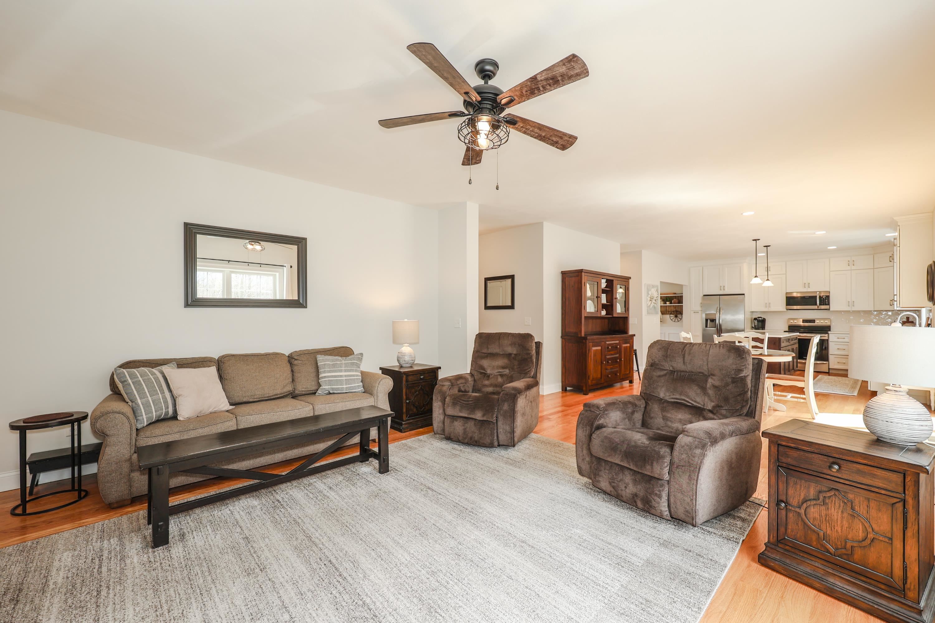 22 Walnut Hill Drive Hooksett, NH 03106 - Photo 14 of 38