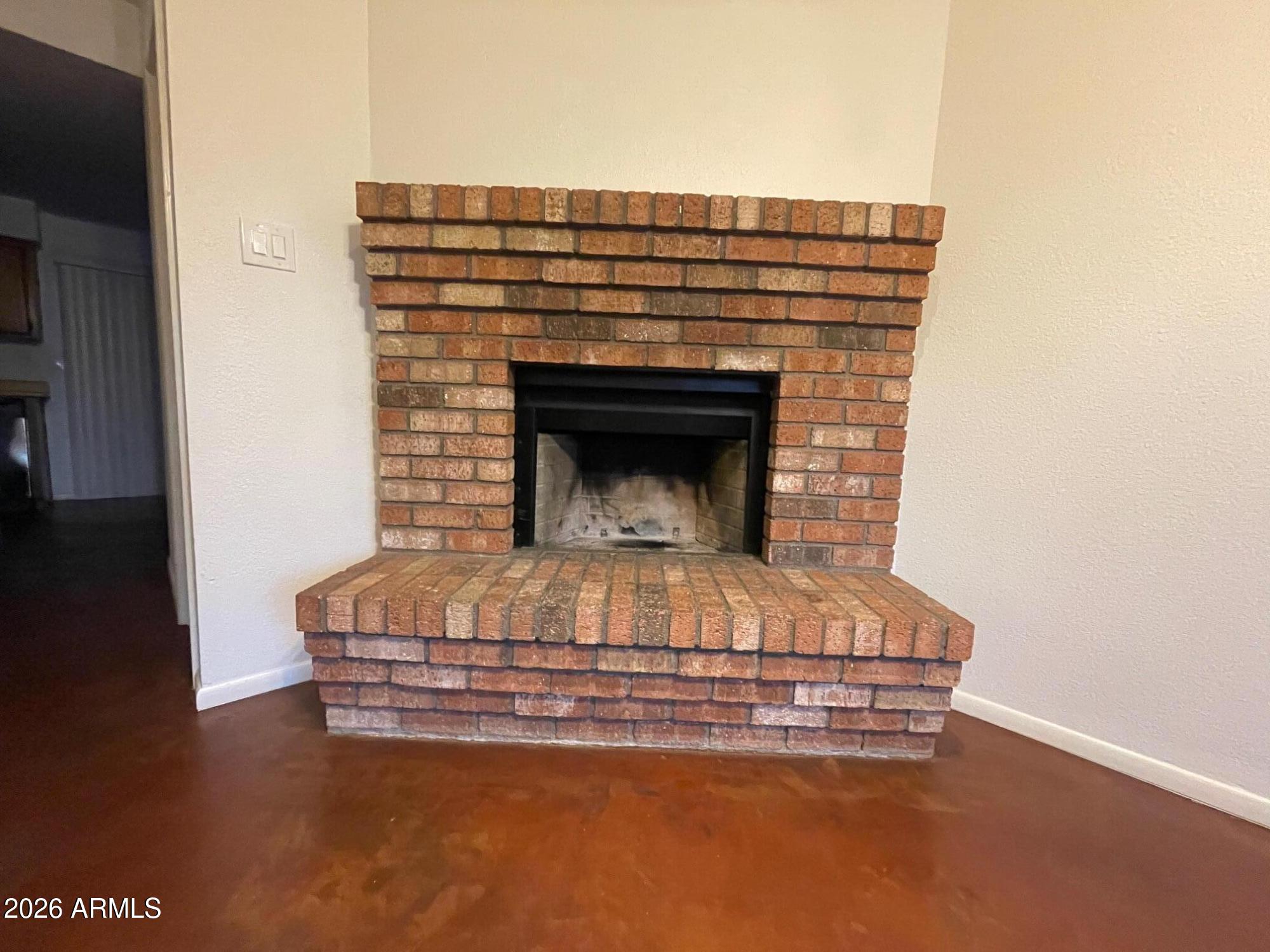 5830 North 10th Street, Unit 2 Phoenix, AZ 85014 - Photo 18 of 39 Wood burning fireplace