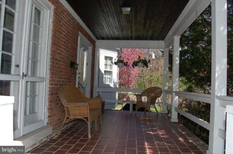 4221 Wickford Road Baltimore, MD 21210 - Photo 2 of 16 Porch