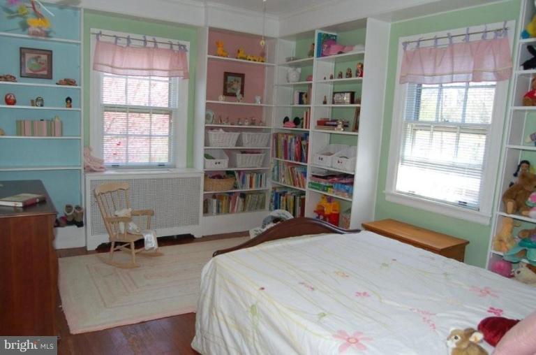 4221 Wickford Road Baltimore, MD 21210 - Photo 11 of 16 Bedroom #2