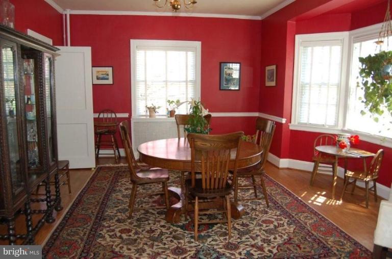 4221 Wickford Road Baltimore, MD 21210 - Photo 5 of 16 Dining Room