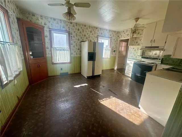 $145,000 | 1222 East 3rd Street, Maryville, MO 64468