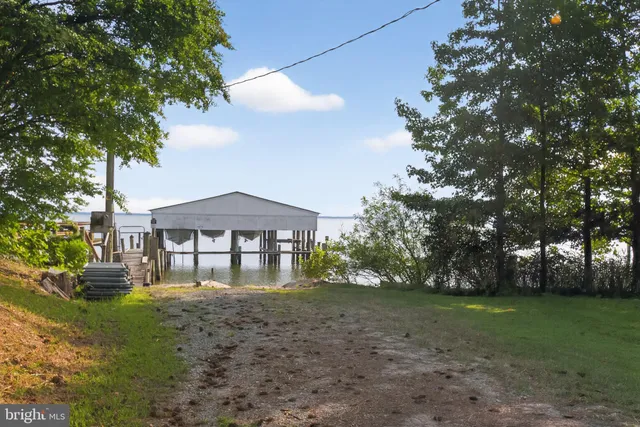 $235,000 | 141 Poland Street, Montross, VA 22520