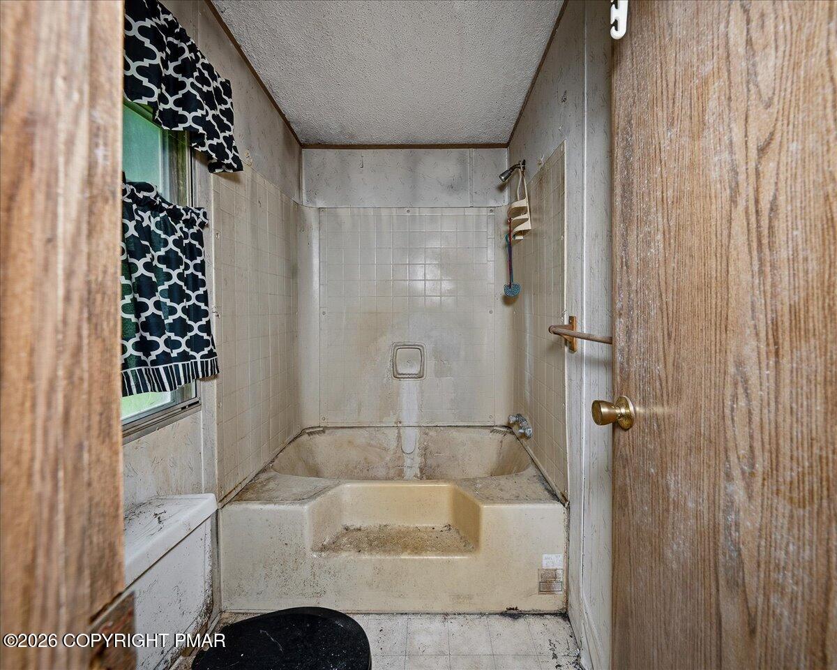 148 Walnut Street Kunkletown, PA 18058 - Photo 17 of 23 18-HomeView_Media-148_Walnut_St