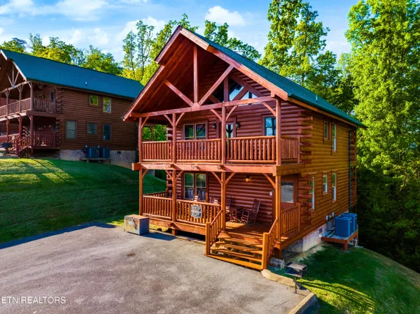 $699,900 | 2739 Mountain Preserve Drive, Sevierville, TN 37862