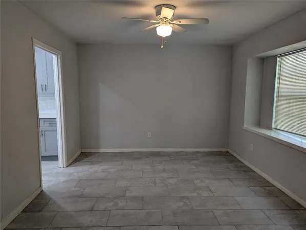 $1,975 | 5737 Alvarado Drive, Houston, TX 77035