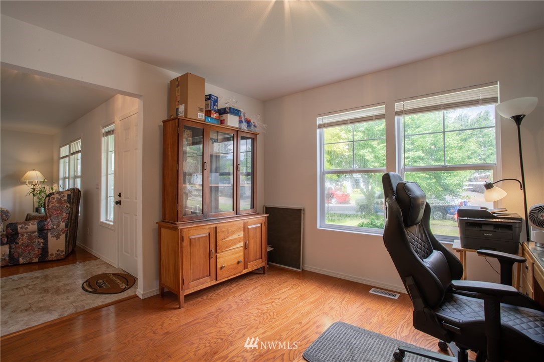 6801 Parker Road East Sumner, WA 98390 - Photo 14 of 33 Gallery Image 14