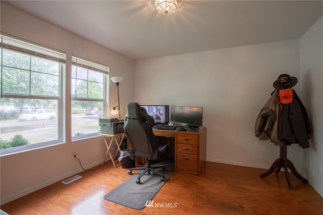6801 Parker Road East Sumner, WA 98390 - Photo 15 of 33 Gallery Image 15