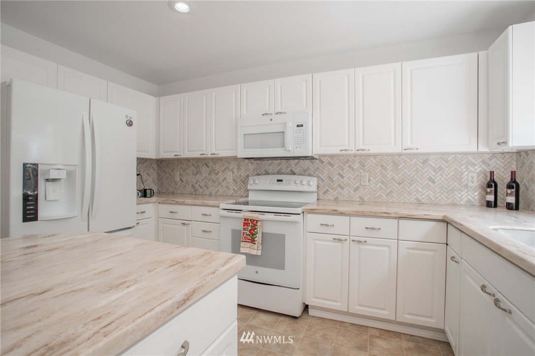 6801 Parker Road East Sumner, WA 98390 - Photo 3 of 33 Gallery Image 3